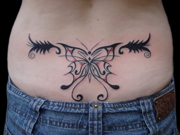 The Powerful Magnetism Of The Tramp Stamp Tattoos Tattoos Win