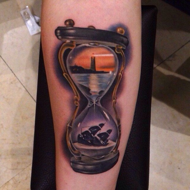 Hourglass tattoos and meanings