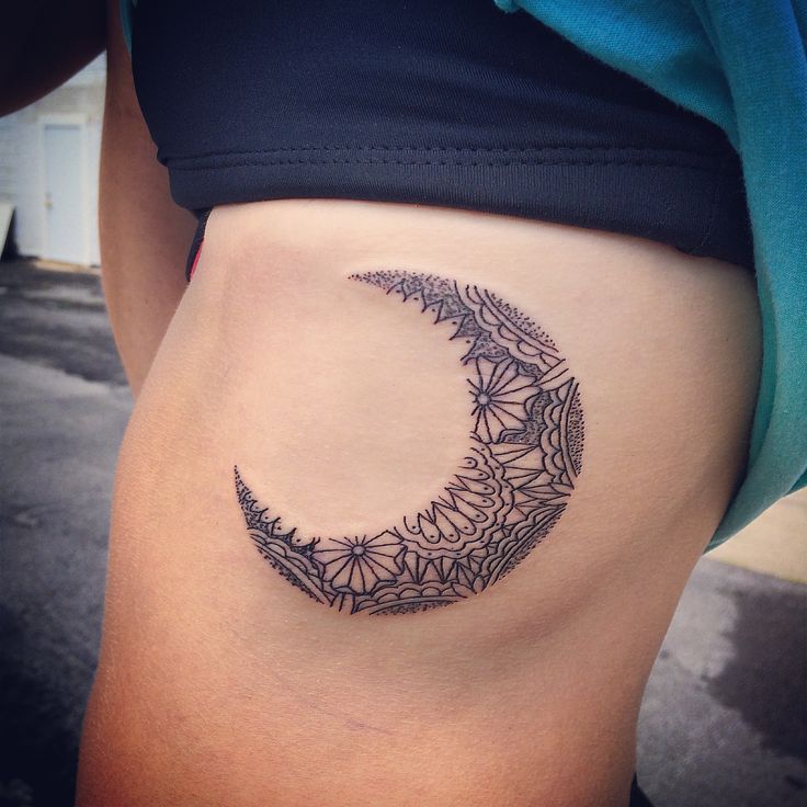 Crescent moon tattoos with meanings