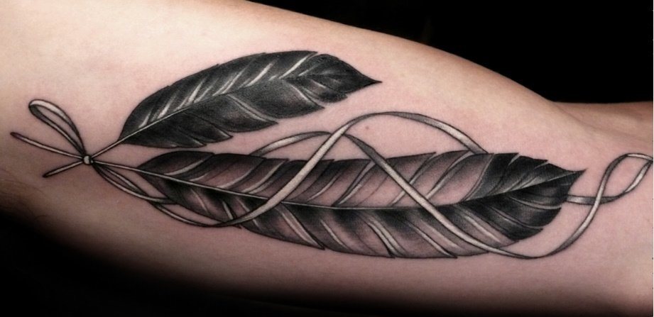 16 Eagle Feather Tattoo Meanings With Diverse And Unique Meanings Tattooswin