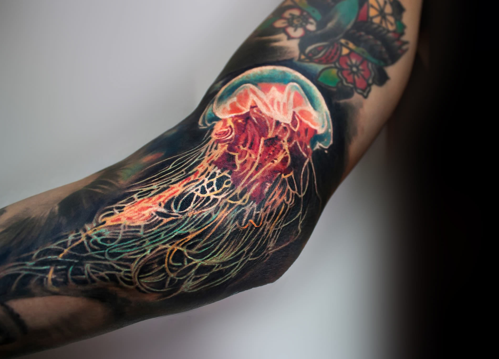49 Jellyfish Tattoo Meanings With Mysterious Meanings - TattoosWin