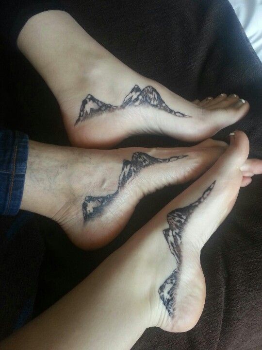 Mountain Tattoo with friends on leg
