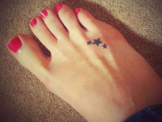 Star Tattoo on foot for women