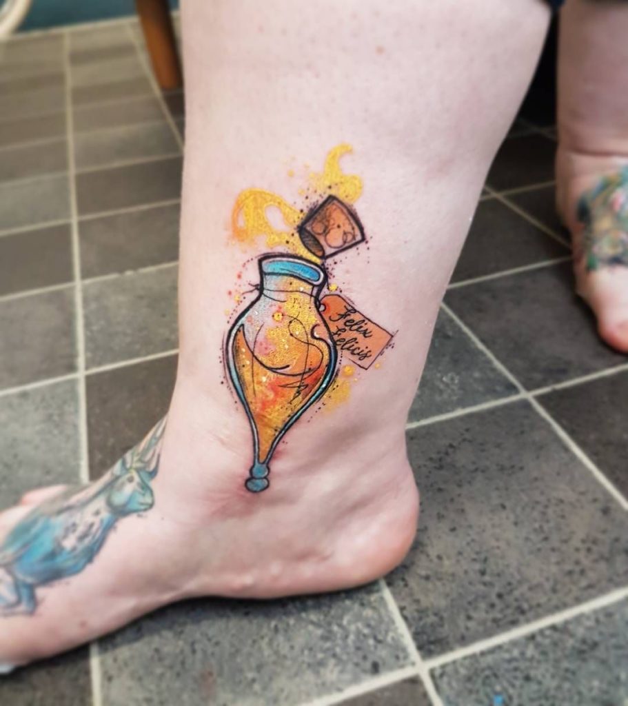Watercolor Sketch Tattoo the men on foot 